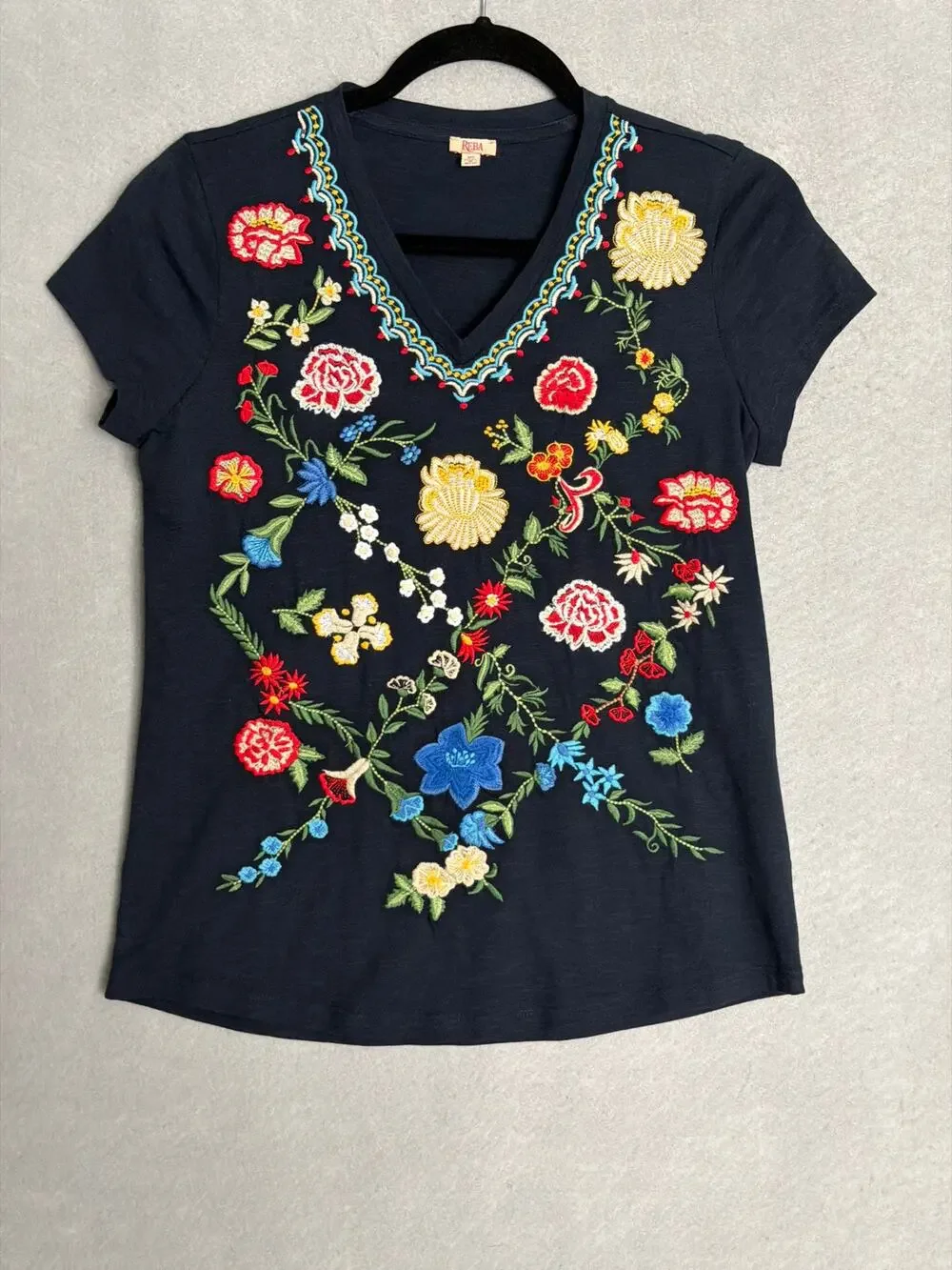 Reba Embroidered T-Shirt Short Sleeve V-Neck Women's XS Navy Blue